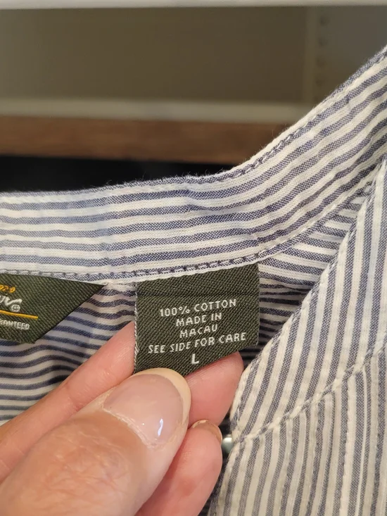 Eddie Bauer Blue and White Striped Women's Pullover Blouse - Picture 4 of 6